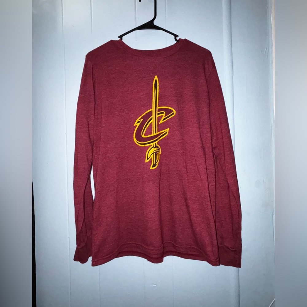 MAJESTIC THREADS WOMEN'S  CLEVELAND CAVALIERS SHIRT SIZE M